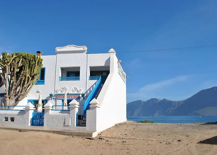 Absolute Beachfront House Ii *
