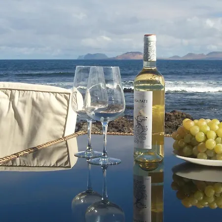 Absolute Beachfront House Ii * Famara