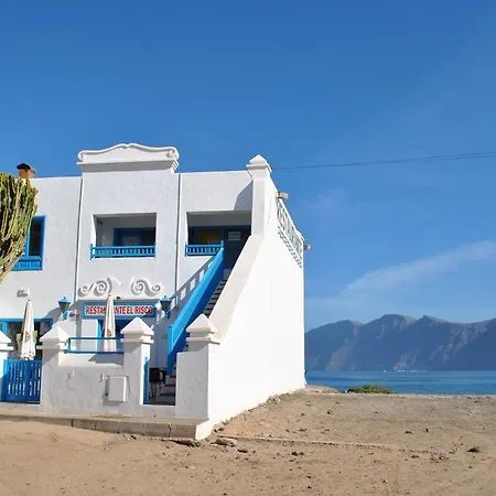 Absolute Beachfront House Ii *